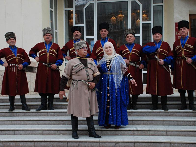 Республиканский Дом народного творчества МК РД, работники культуры республики поздравляют с 80- летним юбилеем Шавлуха Ибадуллаева