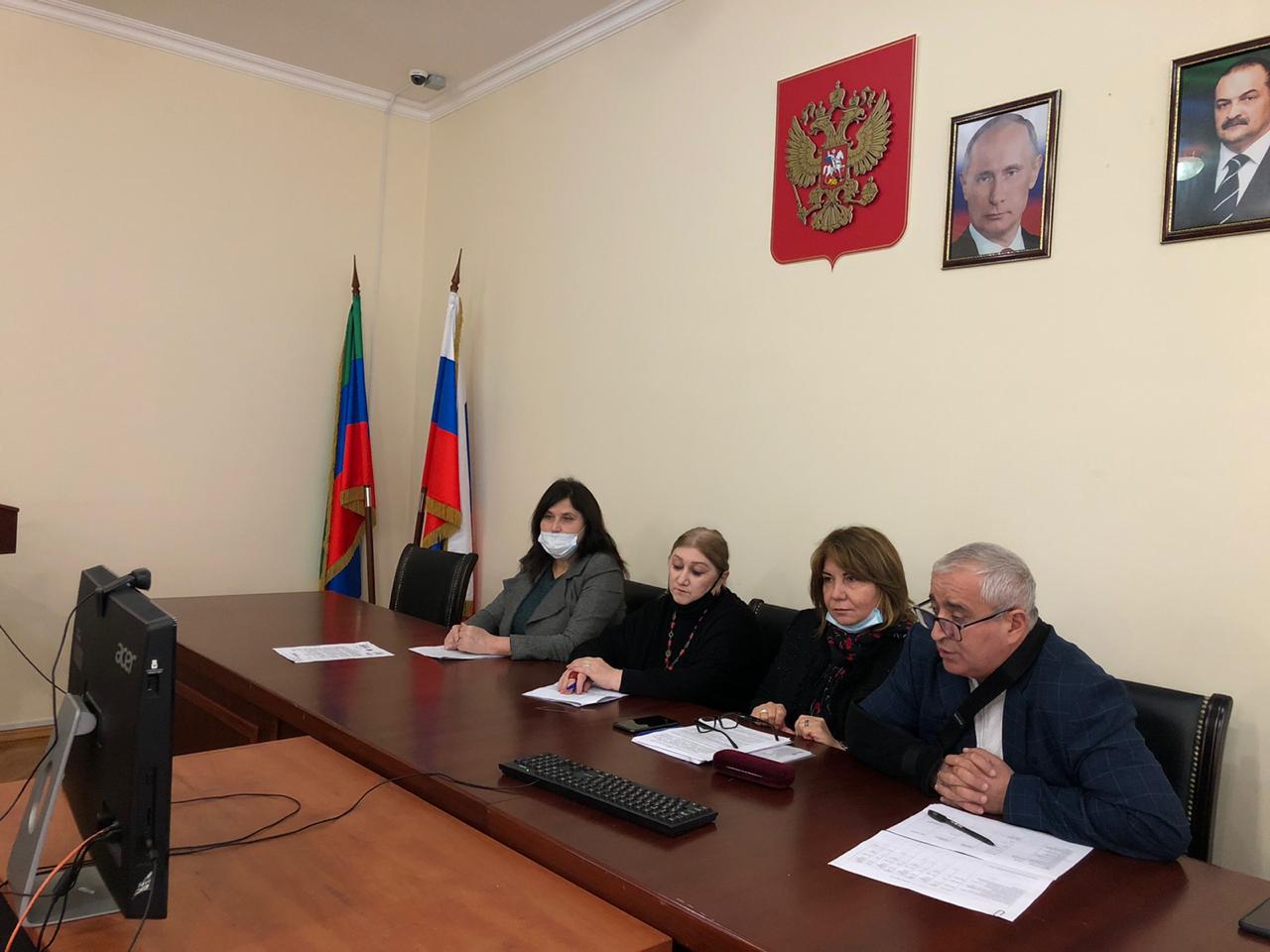 Сегодня, 27 октября, в Министерстве культуры РД в режиме ВКС состоялось совещание с руководителями органов управления культуры муниципальных образований республики