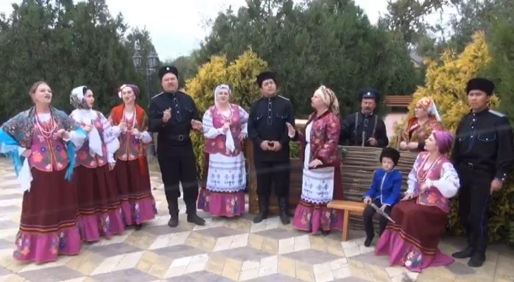Сегодня, 26 ноября в Тарумовском районе прошел Республиканский праздник народной песни и музыки  «Лейся, песня народная!».