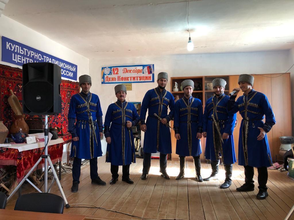 18 февраля в рамках проекта «Творческий десант» народный хор «Торкъали» с.Коркмаскала выступил в культурно-досуговом центре с.Темиргое Кумторкалинского района.