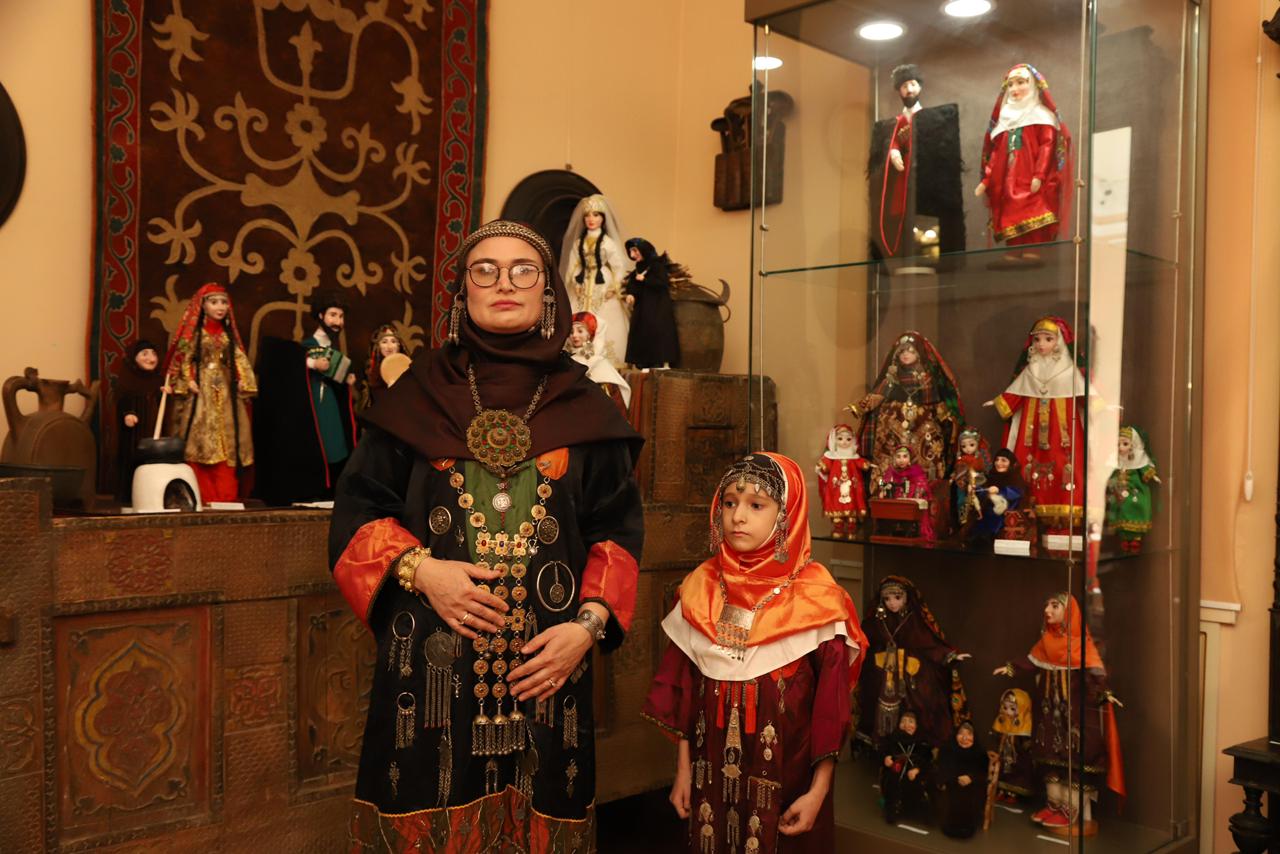 2 декабря в Махачкале открылась выставка «Кукольный мир»