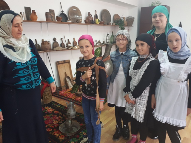 В Центр традиционной культуры Казбековского района пригласили детей
