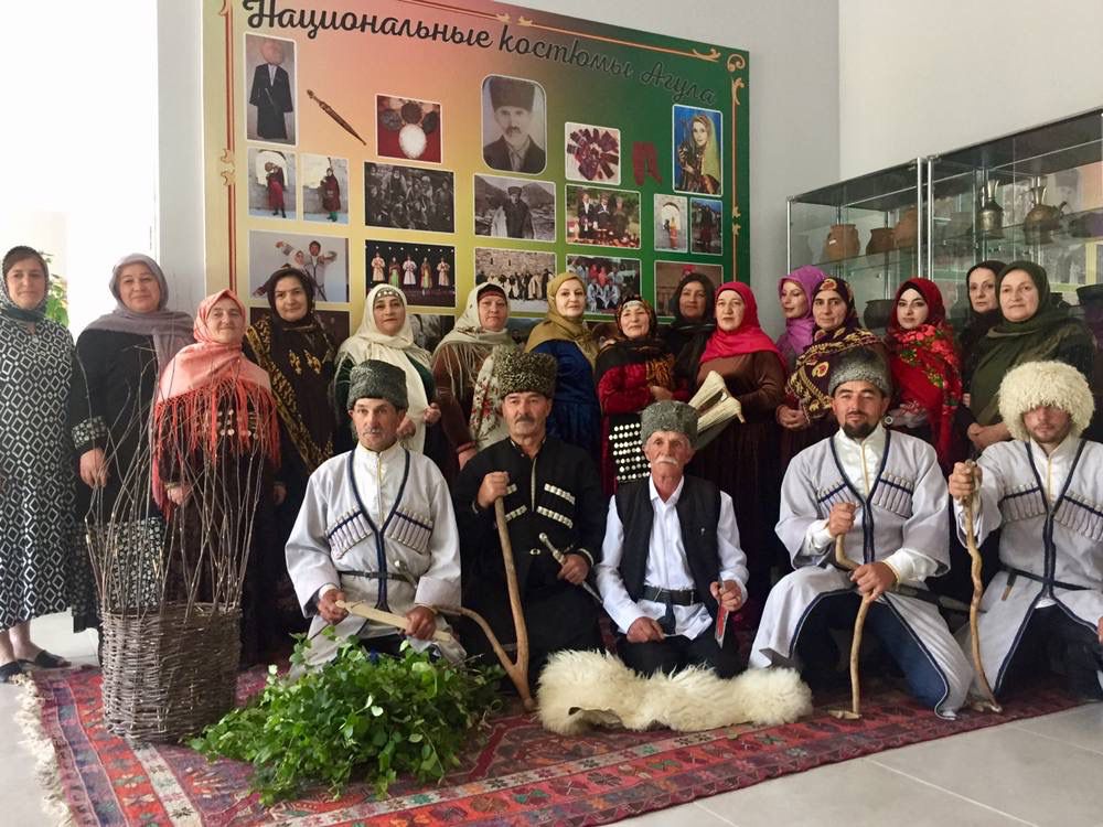 В Ахтынском, Кизлярском, Агульском, Казбековском районах и г.Хасавюрте прошли мероприятия, посвященные Единому Дню фольклора