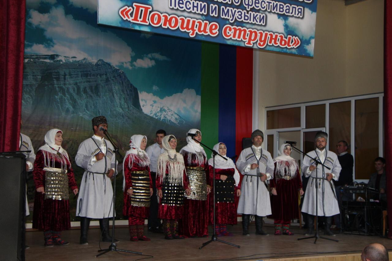 VIII Республиканский фестиваль вокально-инструментальных ансамблей «Поющие струны».
