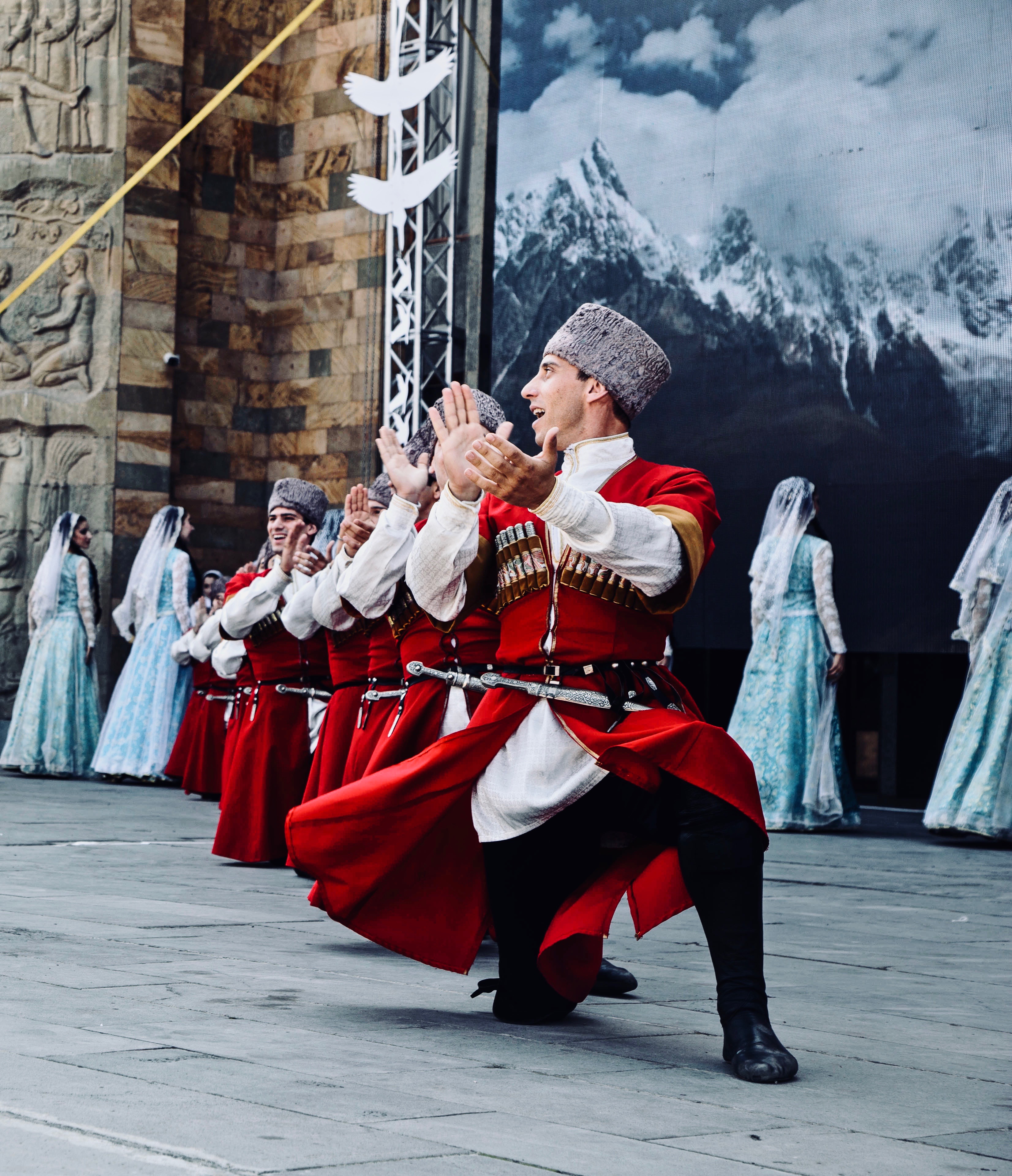 Хореографический ансамбль Эхо гор РДНТ МК РД и г (10).jpg