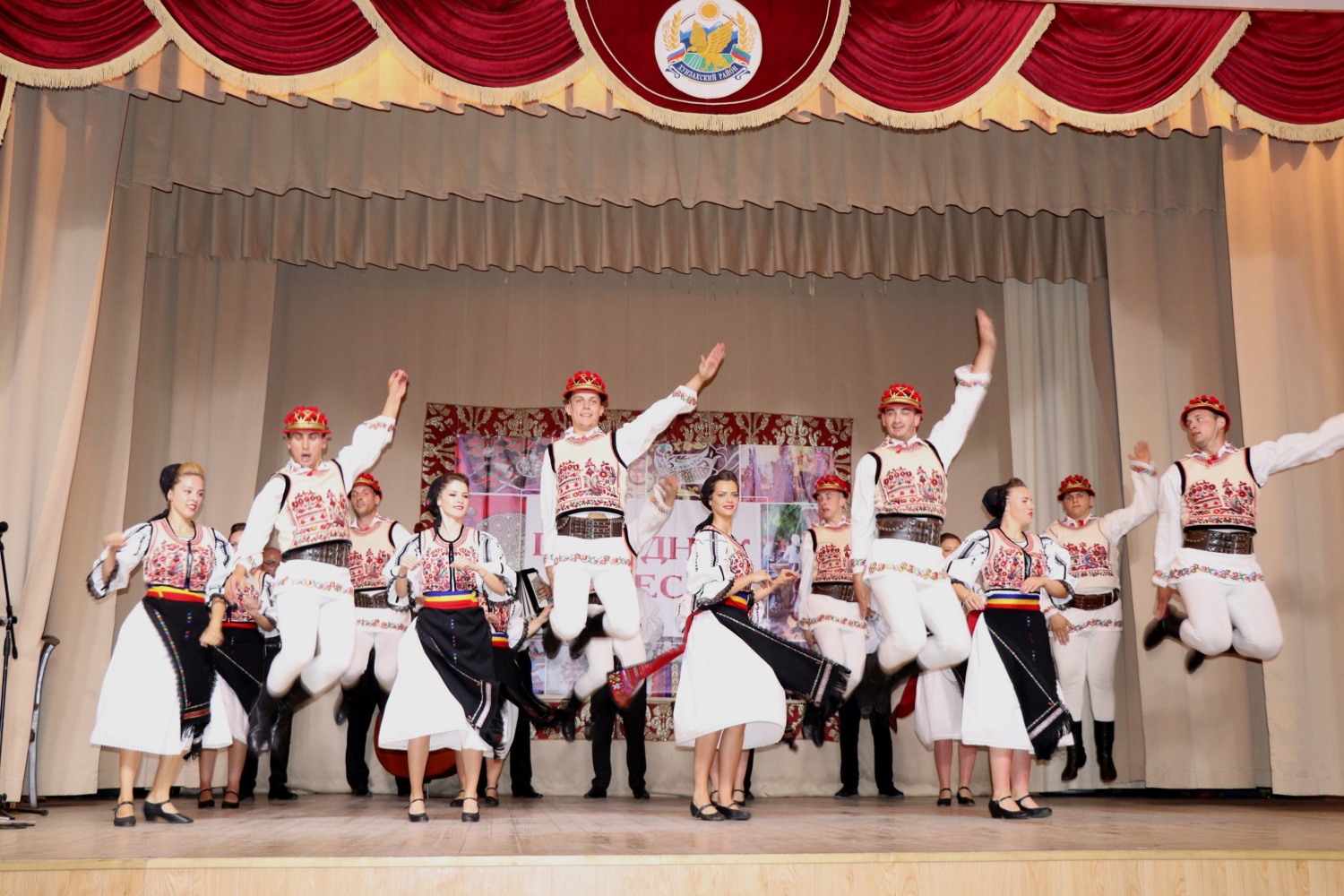 Состоялись выездные концерты гостей в рамках Международного фестиваля фольклора и традиционной культуры  «Горцы»