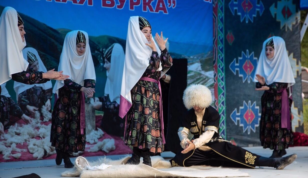 Республиканский фестиваль традиционной культуры и фольклора «Андийская бурка»