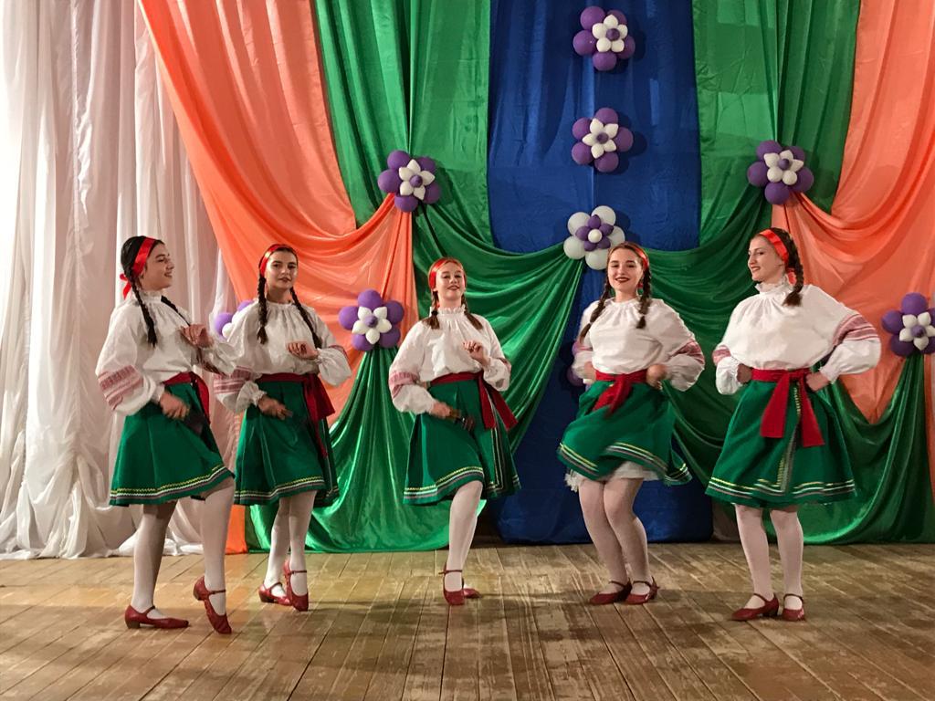 Накануне работники Центра культуры посёлка Комсомольский г. Кизляра провели праздничное мероприятие, посвященное Дню города.