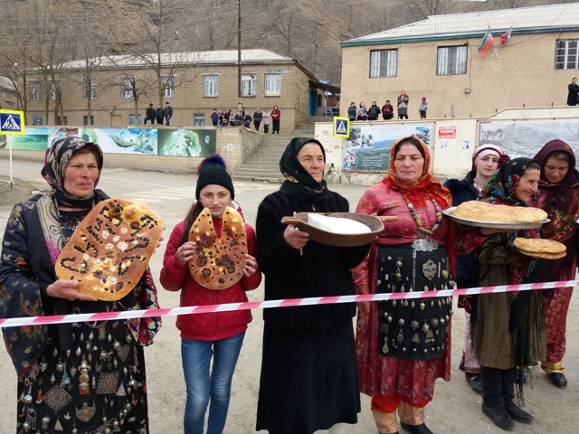 фольклорный ансамбль с.Сумбатль (2).jpg