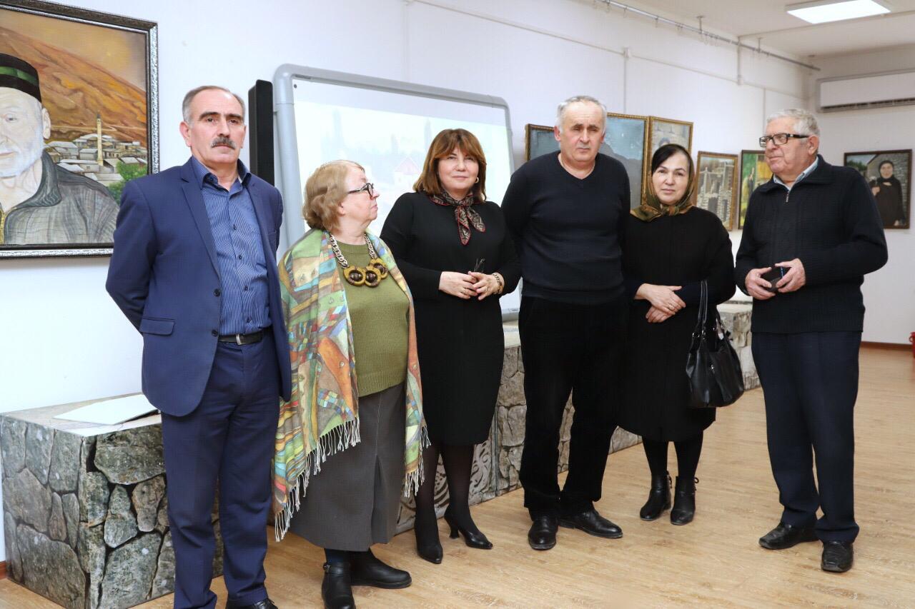 3 февраля в Республиканском Доме народного творчества в рамках проекта «Самородки» состоялось открытие выставки самодеятельного художника Рашида Саадулаева «В горах моё сердце».