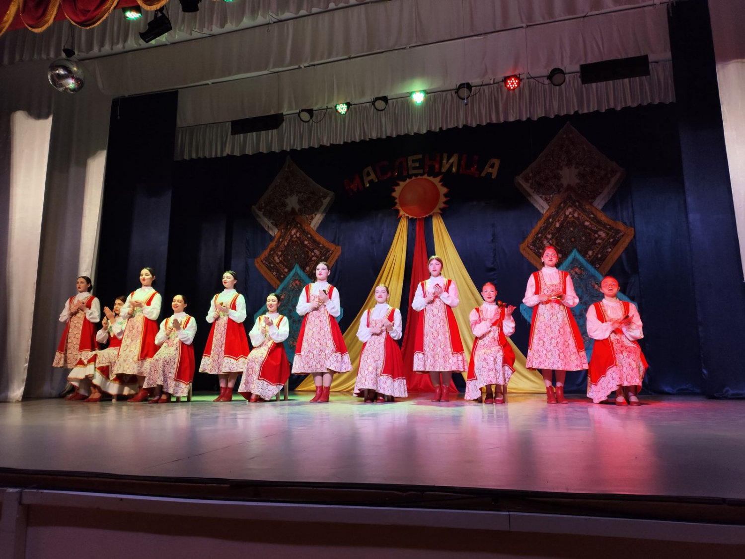 В Центре культуры г. Кизляр состоялся городской концерт "Масленица"