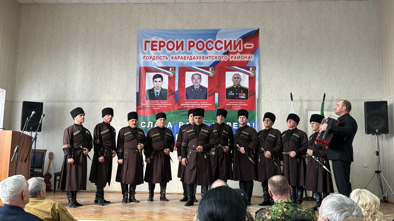 06b0ce8f-c894-484a-8cd4-8bdc8d655bcd.jpg