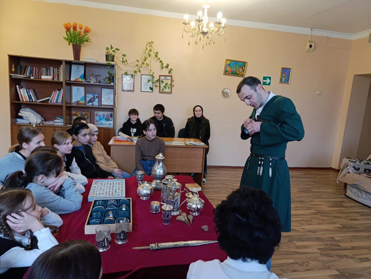 Республиканский дом народного творчества продолжает важную миссию — знакомить детей республики с истоками народной культуры.